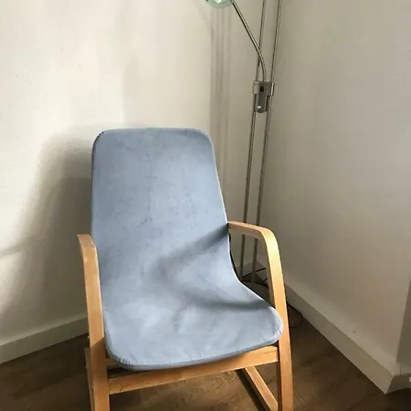 Feels Like Apartment